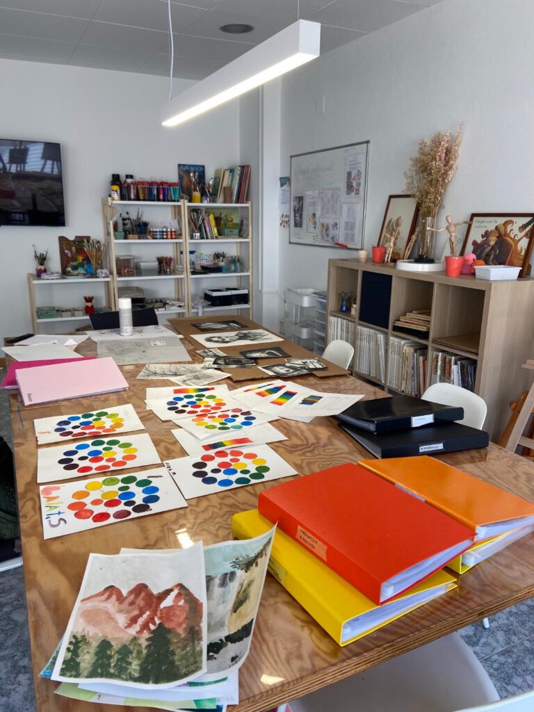 L’elefant: aula-taller de dibuix i pintura